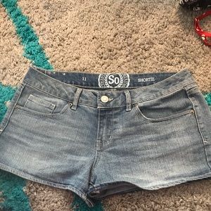 Size 11 juniors shortie shorts